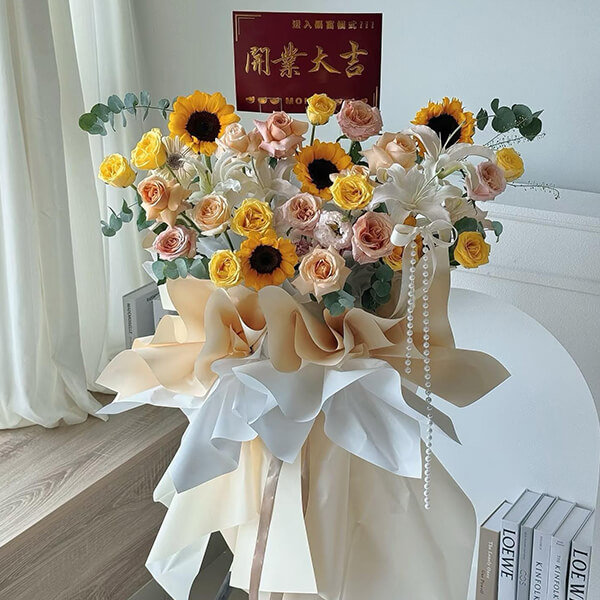 Wealth & Success Stand #045